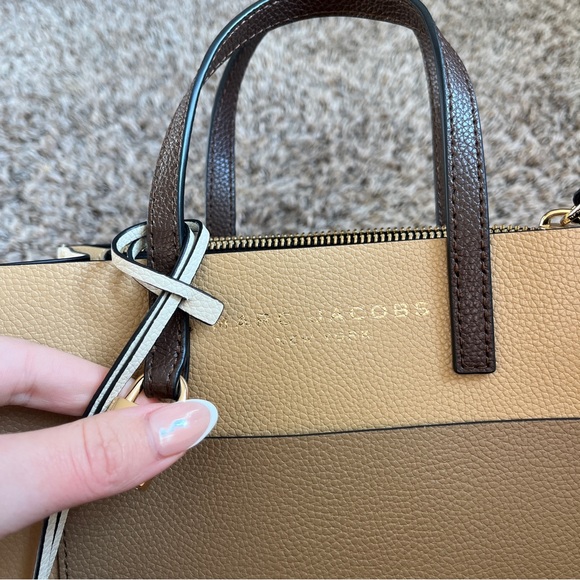 Marc Jacobs Grind Mini Color Block Tote Bag - Picture 4 of 10